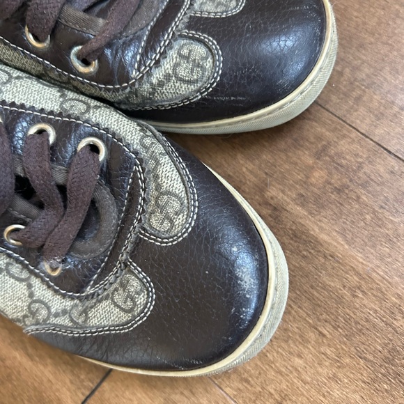 Gucci Sneakers - Beige/Brown GG Supreme Canvas and Leather Web Lace Up Sneakers - Picture 2 of 4